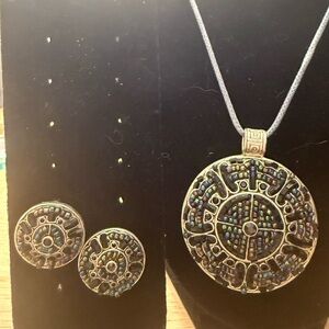 Elegant silver and Blue Pendant Necklace and Earring Set